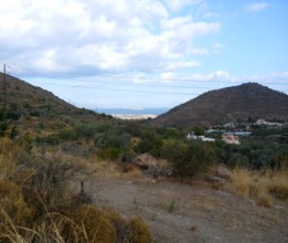 Vedere de pe dealul cu Manastirea Hrisosleontisas